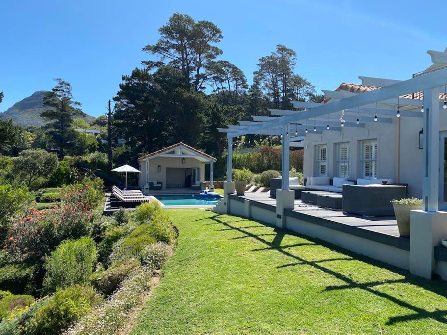 Luxe Family Home With Solar Power In Secure Hout Bay Estate Città del Capo Esterno foto