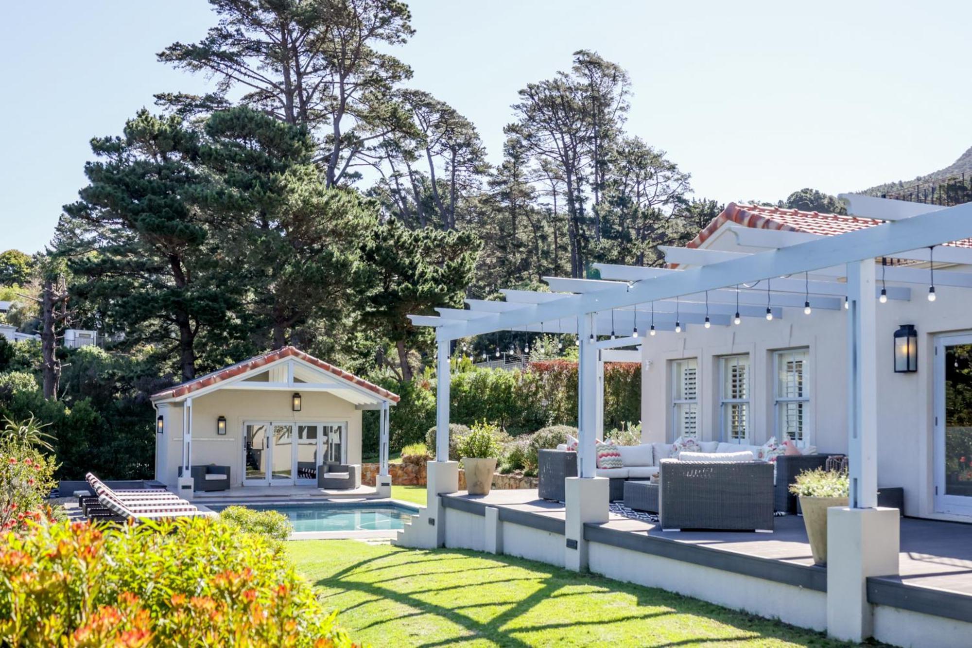 Luxe Family Home With Solar Power In Secure Hout Bay Estate Città del Capo Esterno foto