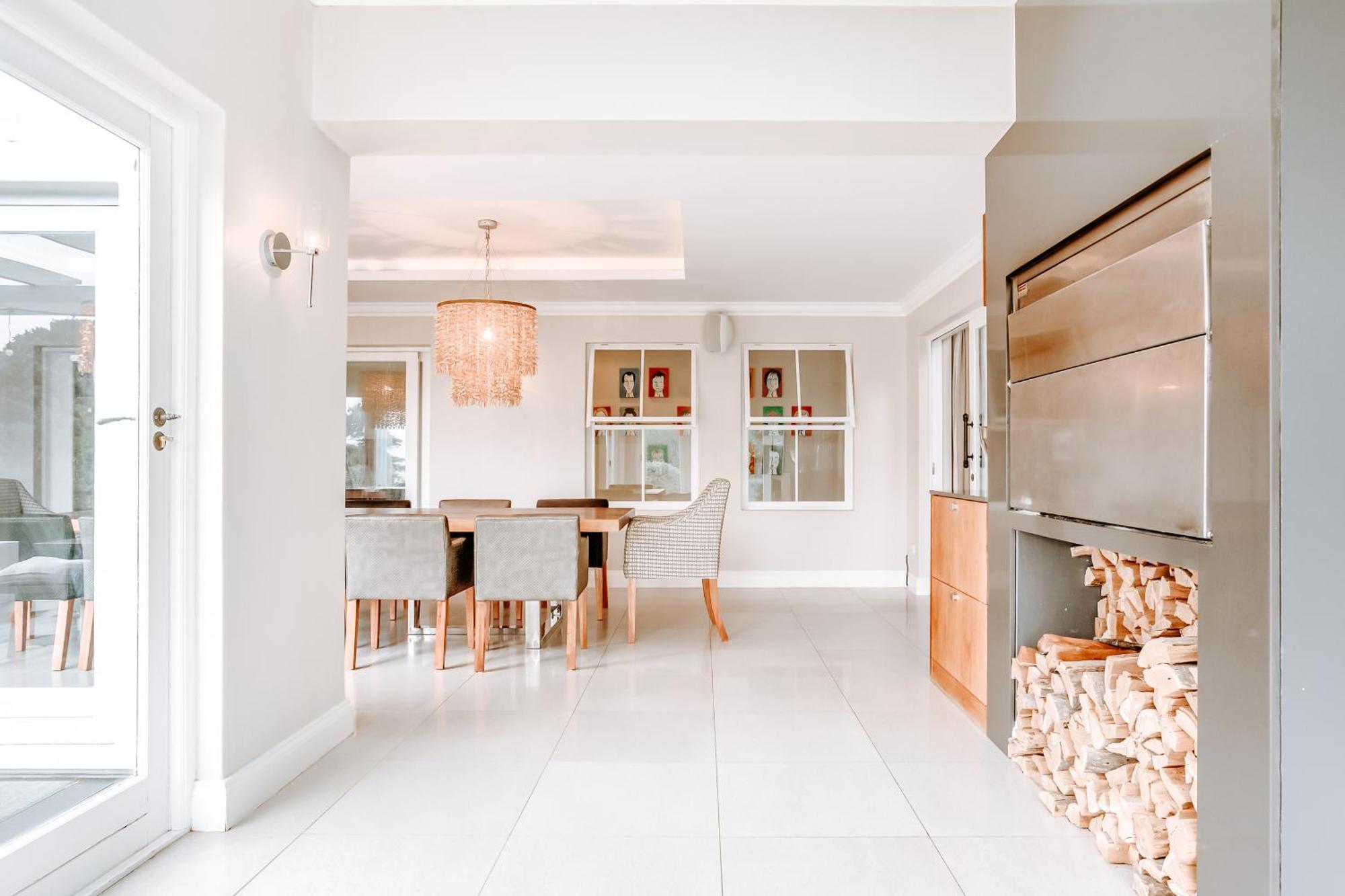 Luxe Family Home With Solar Power In Secure Hout Bay Estate Città del Capo Esterno foto