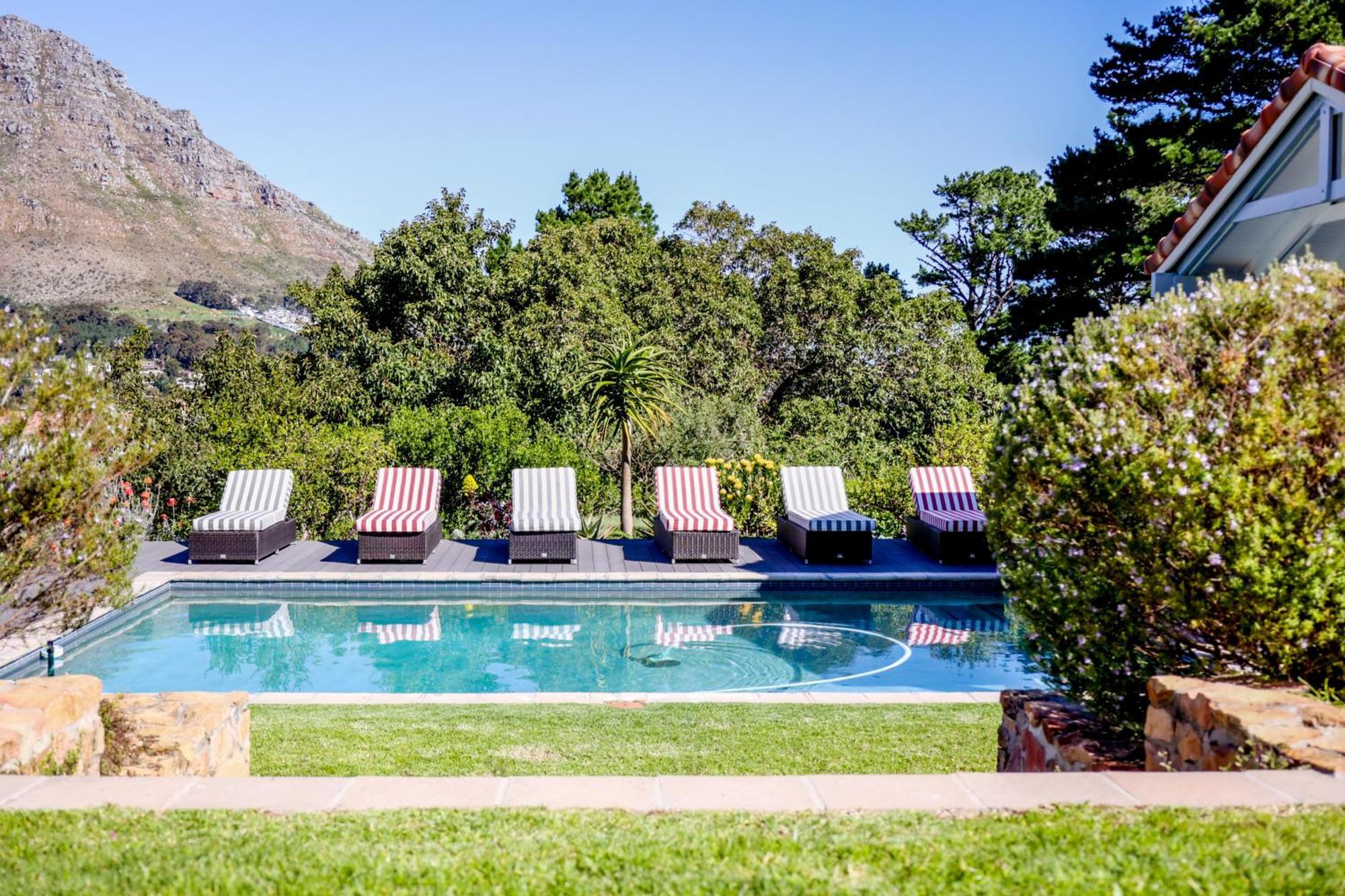 Luxe Family Home With Solar Power In Secure Hout Bay Estate Città del Capo Esterno foto
